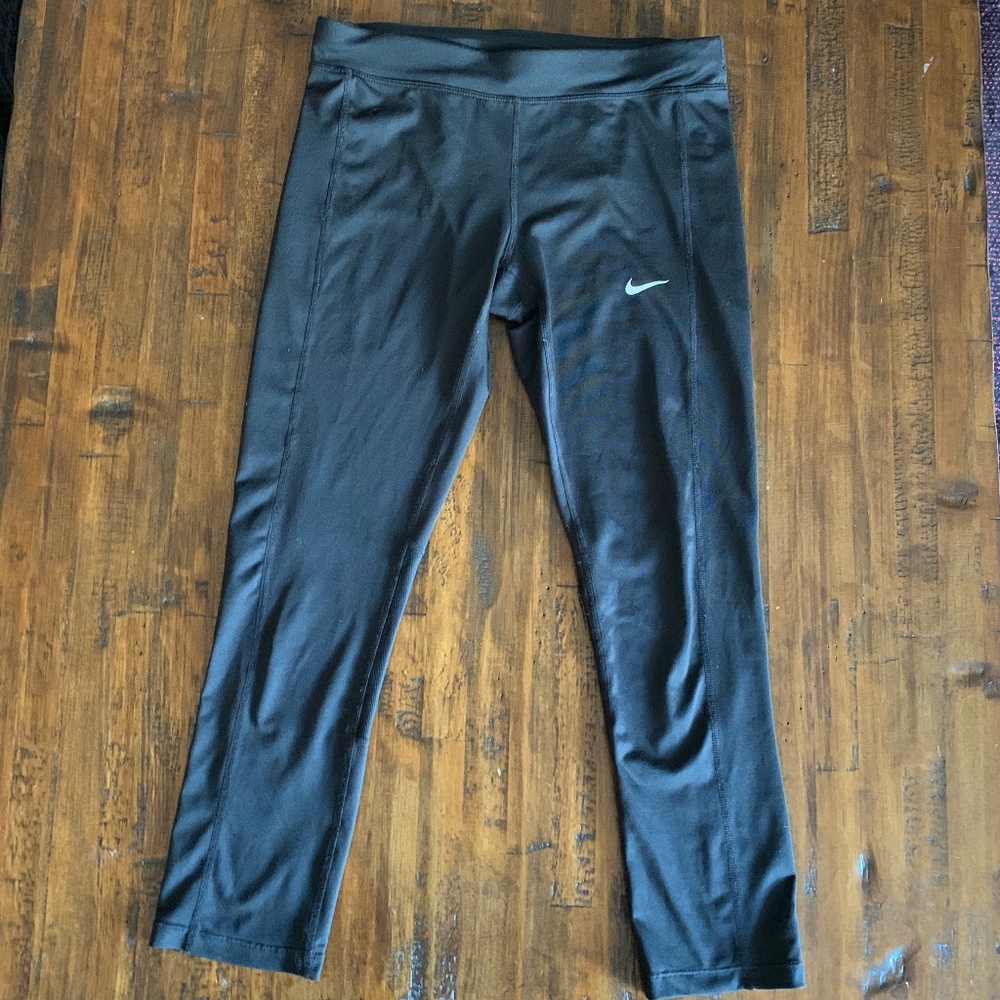 Nike Cropped Leggings Dri-Fit Black